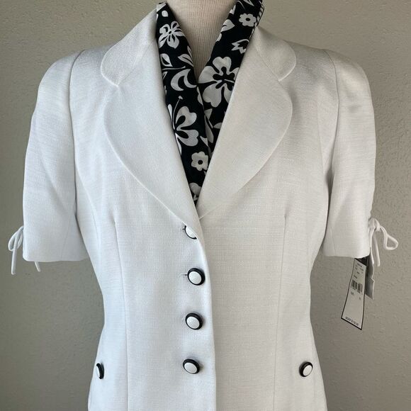 NWT Sag Harbor Suit White Jacket and Skirt Size 10 - Picture 2 of 16